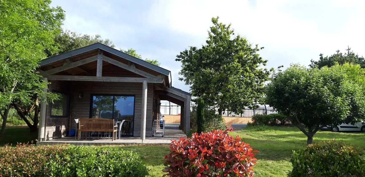 Camping les vergers de Squividan *** Tréffiagat France