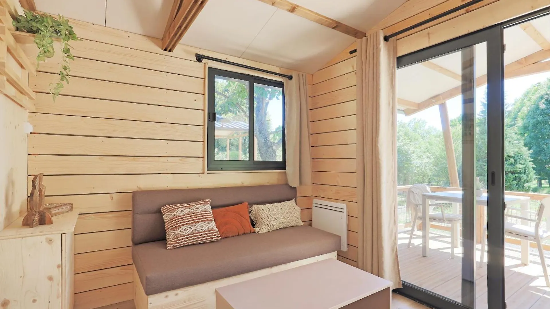 Camping Les Vergers De Squividan *** Tréffiagat 0*,