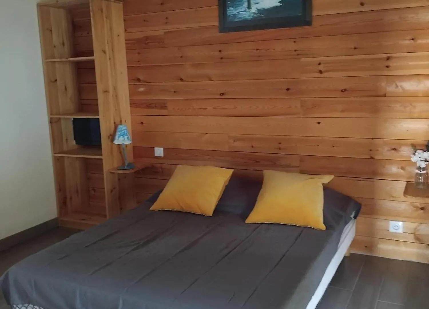مكان تخييم Camping Les Vergers De Squividan *** Tréffiagat